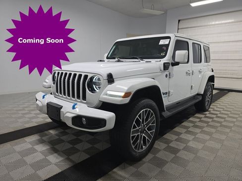 Used 2022 Jeep Wrangler Unlimited Sahara image 1