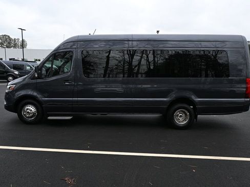 Used 2022 Mercedes-Benz Sprinter 3500 image 3