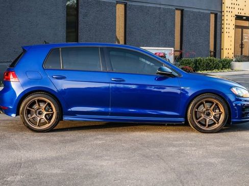 Used 2015 Volkswagen Golf R 4Motion image 40