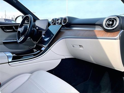 Used 2022 Mercedes-Benz C 300 4MATIC Sedan image 13