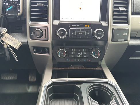 Used 2019 Ford F250 Lariat w/ Chrome Package image 70