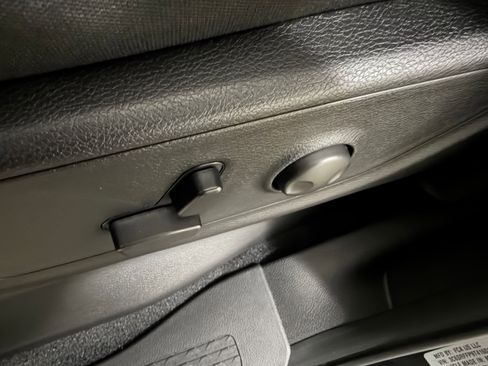 New 2026 RAM 1500 Big Horn AWD/4WD image 17