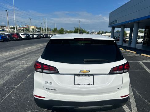 Used 2024 Chevrolet Equinox LT FWD image 4