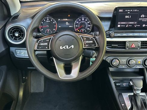 Used 2024 Kia Forte LXS w/ LXS Technology Package FWD image 18