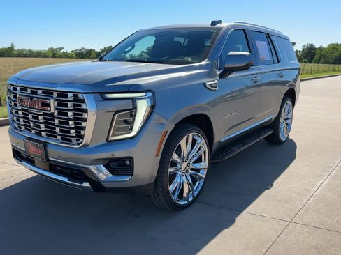 Used 2025 GMC Yukon Denali image 3