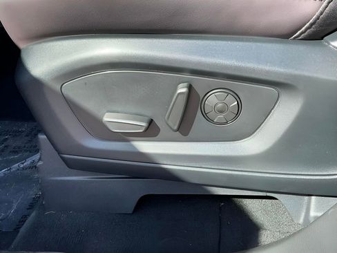 New 2026 Ford Explorer Platinum image 20