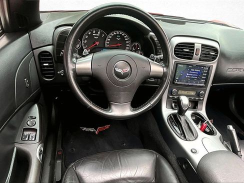 Used 2006 Chevrolet Corvette Coupe w/ Roof Package image 9