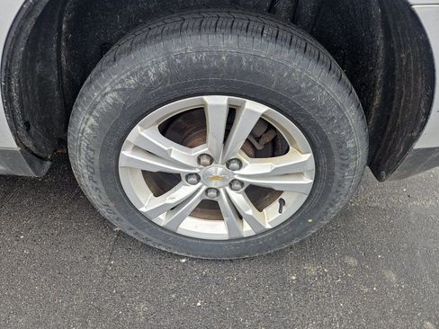 Used 2015 Chevrolet Equinox LS FWD image 19