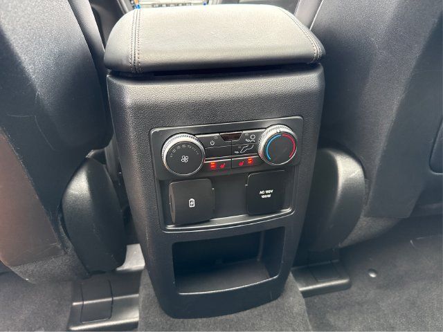 Used 2020 Ford Explorer Platinum w/ Premium Technology Package AWD/4WD image 38
