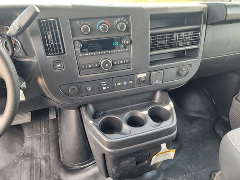 New 2024 Chevrolet Express 3500 w/ Power Convenience Package image 31