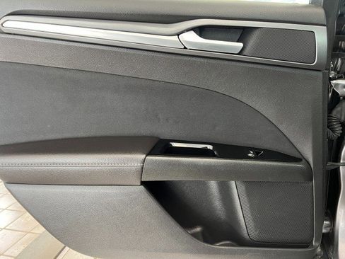 Used 2013 Ford Fusion SE image 29