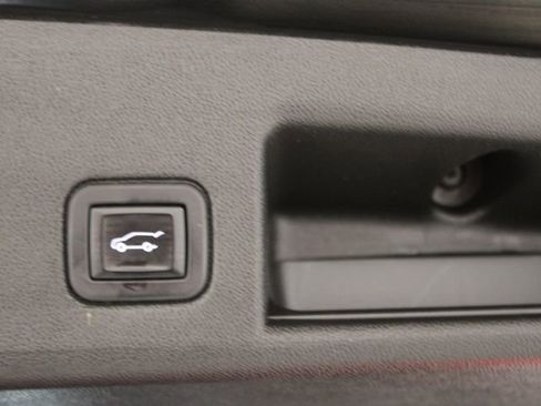 Used 2022 Chevrolet Equinox RS image 39