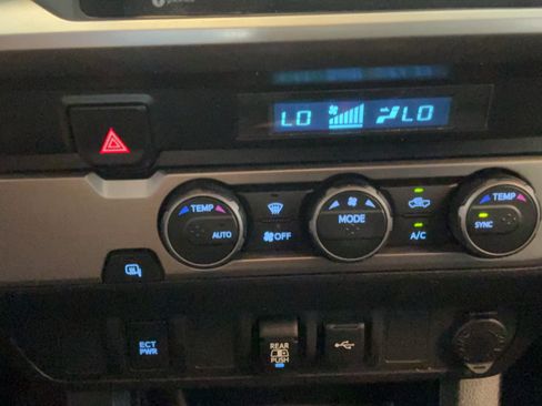 Certified 2021 Toyota Tacoma SR5 w/ Trail Edition RWD image 15