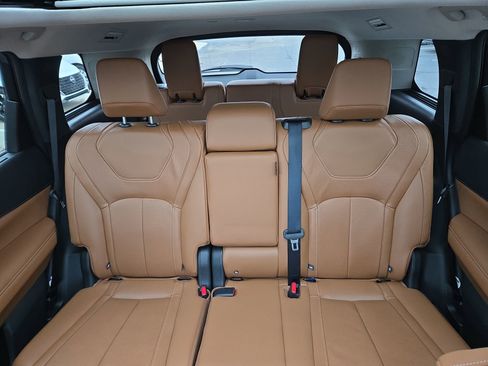 Used 2025 INFINITI QX60 Sensory image 37