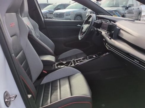 Used 2024 Volkswagen GTI Autobahn image 9