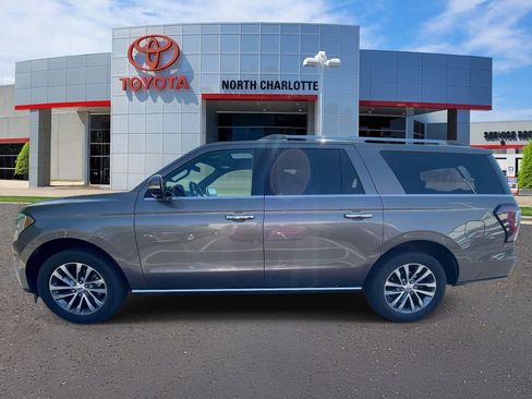 Used 2018 Ford Expedition Max Limited RWD image 5