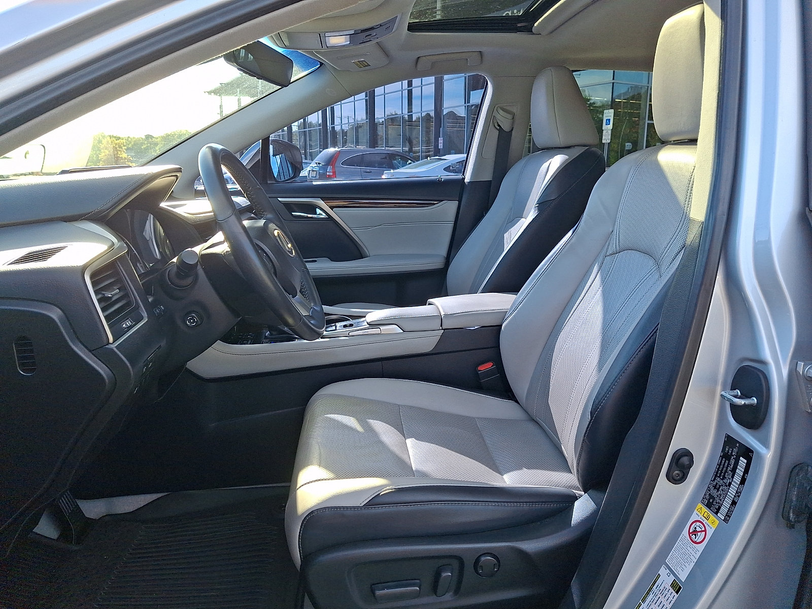 Used 2019 Lexus RX 350 AWD image 13