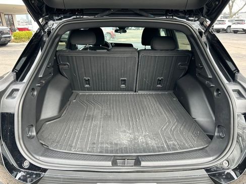 Used 2025 Chevrolet Equinox EV LT w/ Comfort Package image 25