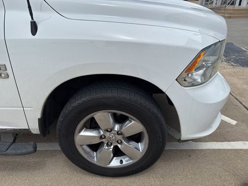 Used 2018 RAM 1500 Express w/ Express Value Package RWD image 4