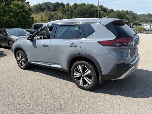 Certified 2023 Nissan Rogue Platinum w/ Platinum Premium Package AWD/4WD image 3