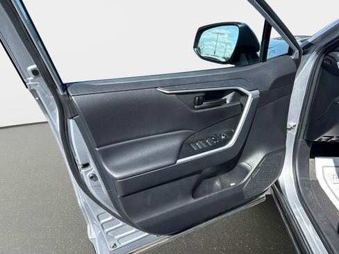 Used 2024 Toyota RAV4 LE image 17