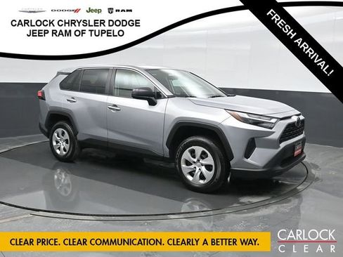 Used 2024 Toyota RAV4 LE image 5
