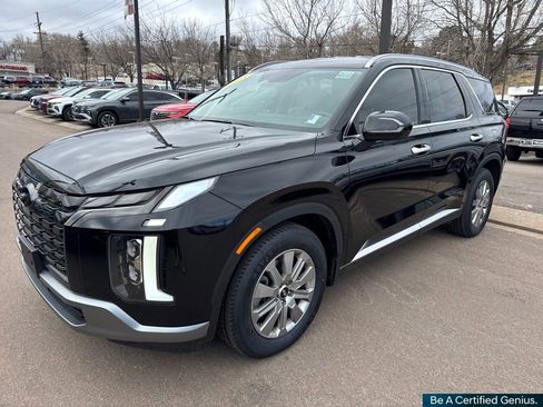 Used 2023 Hyundai Palisade SEL image 3