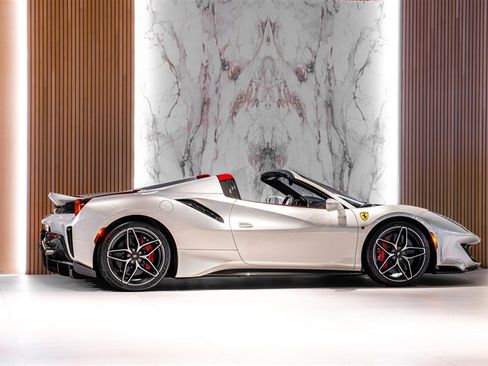 Used 2020 Ferrari 488 Pista Spider RWD image 7