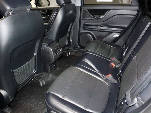 Used 2022 Lincoln Corsair AWD w/ Premium Package image 23