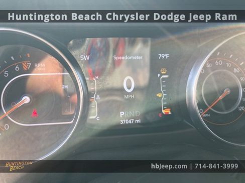 Used 2021 Jeep Gladiator Overland image 10