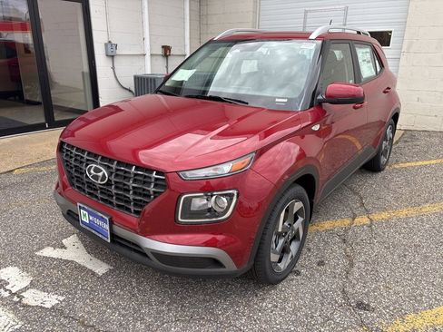 New 2025 Hyundai Venue SEL image 1
