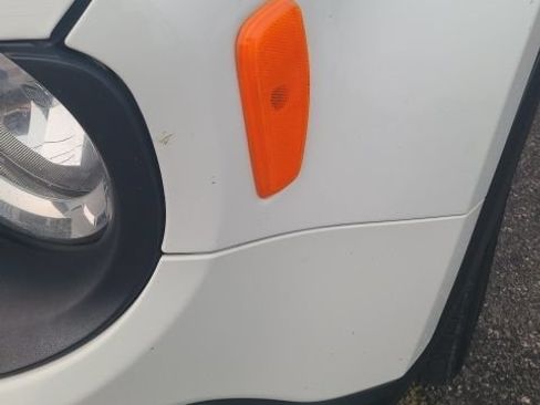 Used 2016 Jeep Renegade 75th Anniversary AWD/4WD image 26