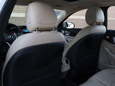 Used 2020 Mercedes-Benz C 300 C 300 Sedan image 17