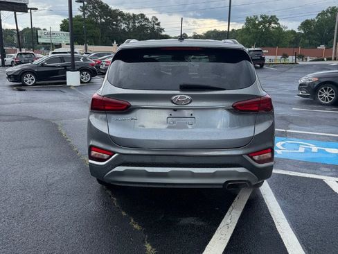 Used 2019 Hyundai Santa Fe SE FWD image 6