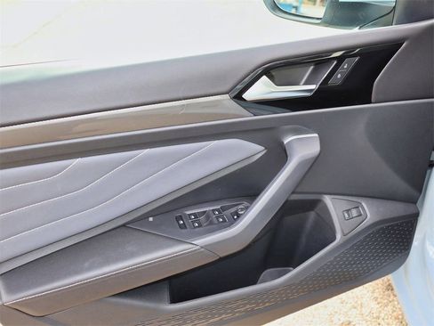 Certified 2025 Volkswagen Jetta SEL image 14