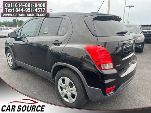 Used 2018 Chevrolet Trax LS w/ Fleet Convenience Package FWD image 5