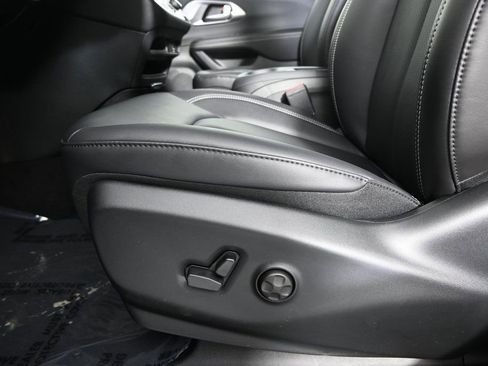 New 2026 Chrysler Pacifica Select image 23