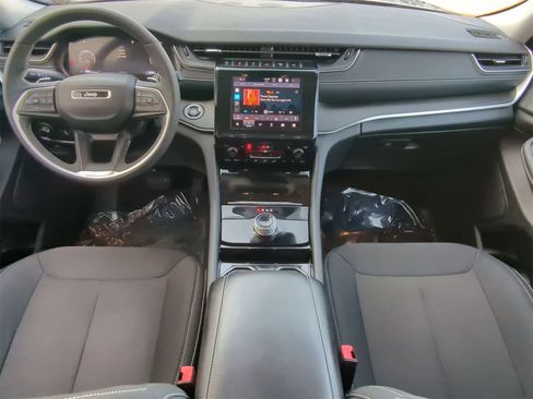 Used 2023 Jeep Grand Cherokee Laredo w/ Luxury Tech Group I image 22