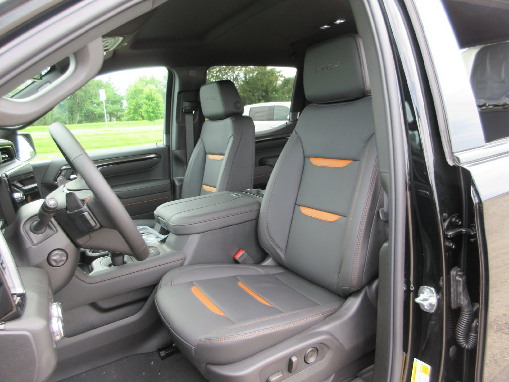 New 2026 GMC Sierra 1500 AT4 w/ AT4 Premium Package AWD/4WD image 14