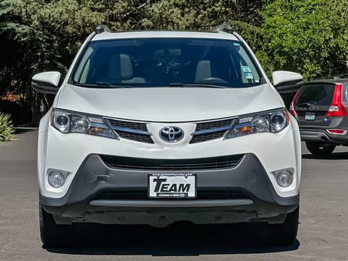 Used 2015 Toyota RAV4 XLE AWD/4WD image 10