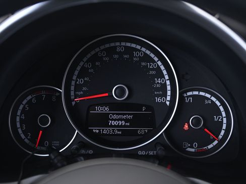 Used 2015 Volkswagen Beetle 1.8T image 33