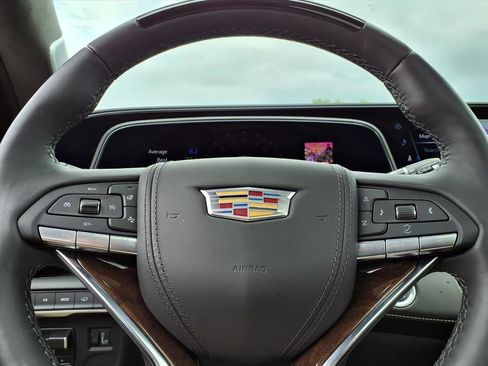 New 2024 Cadillac Escalade Premium Luxury Platinum w/ Heavy-Duty Trailer Package image 26