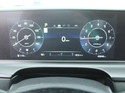 Used 2024 Kia Seltos SX w/ SX Sunroof Package image 18