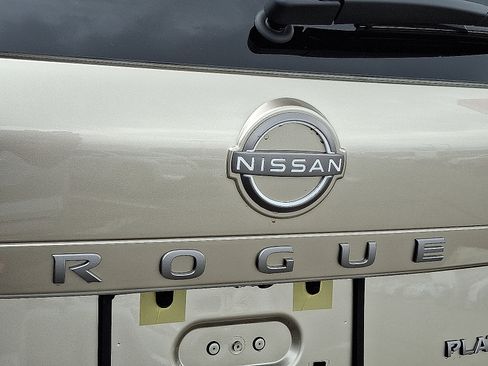 New 2026 Nissan Rogue Platinum w/ Platinum Premium Package image 6