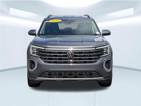 Used 2024 Volkswagen Atlas SE image 17