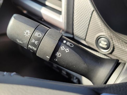 Used 2023 Subaru Forester Premium image 33