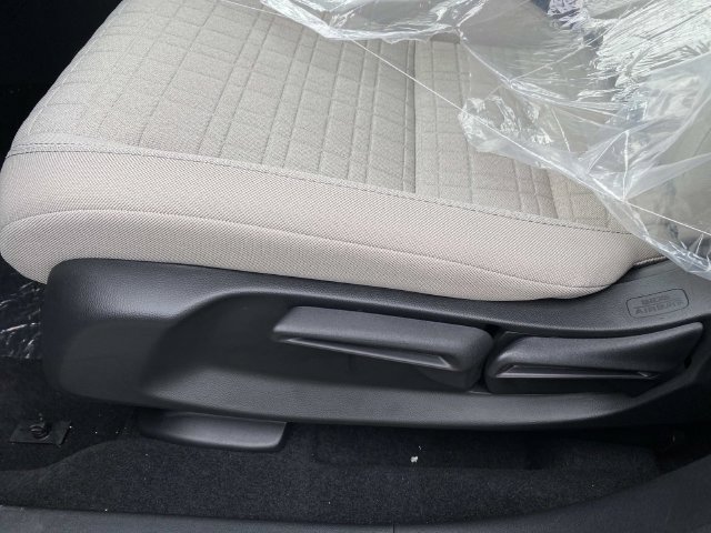 New 2027 Honda HR-V LX image 8