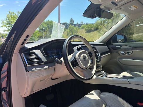 Used 2023 Volvo XC90 T8 Ultimate w/ Lounge Package AWD/4WD image 13