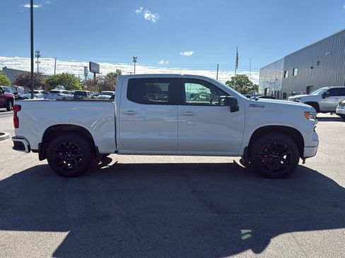Used 2024 Chevrolet Silverado 1500 RST w/ Z71 Off-Road Package AWD/4WD image 2