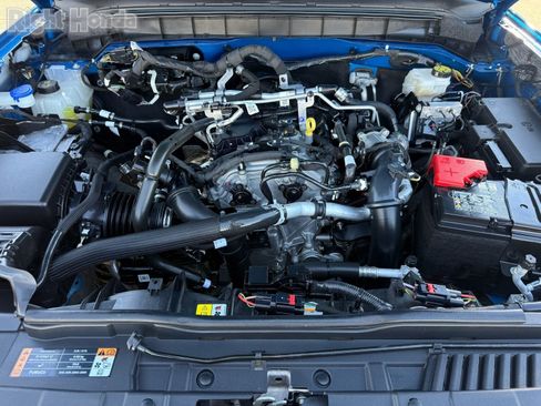 Used 2025 Ford Bronco Big Bend w/ Black Diamond Package image 33